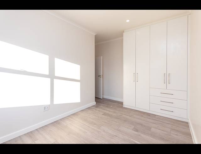 4 BEDROOM FREEHOLD FOR SALE IN SANDOWN
